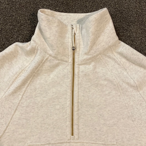 ❤️ Lululemon Scuba Oversized Funnel Neck in Heathered Light Ivory Gold NWT - Picture 7 of 11